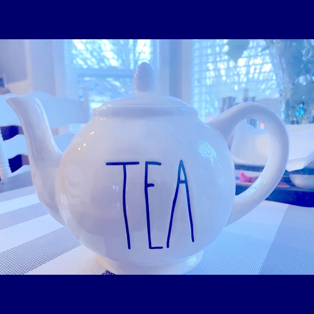 RAE DUNN TEA POT
